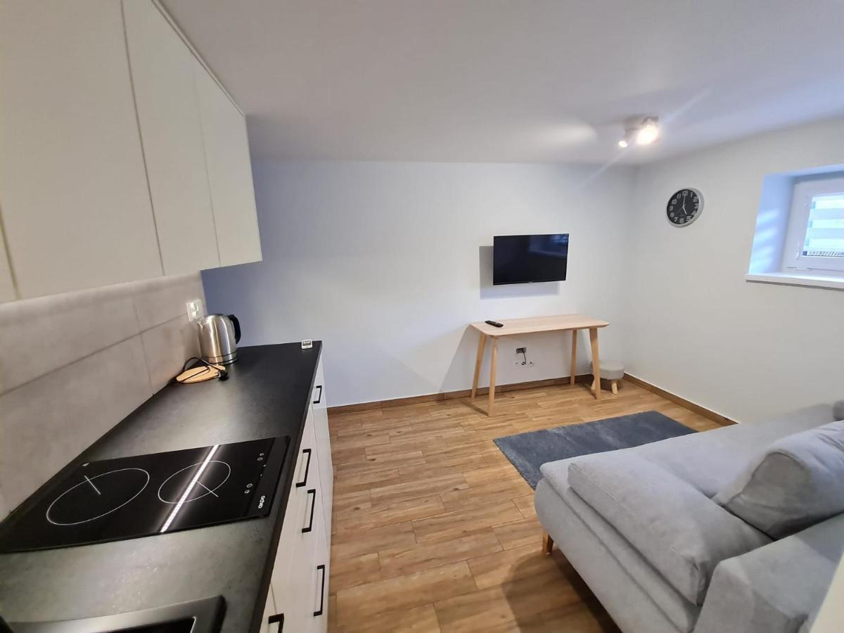 Laki18 Apartment *